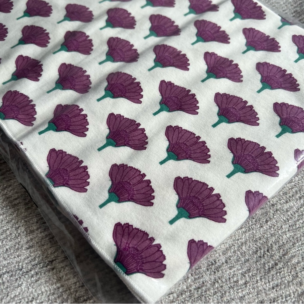 Kate Quinn NWT Single Layer Orchid Marigold Blanket